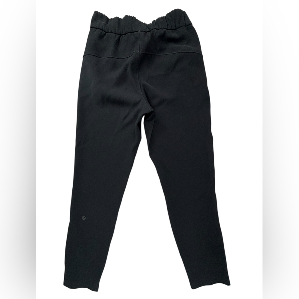 Lululemon | On The Fly Pants Woven | Black | Size 2 | Excellent Condition!! - Picture 4 of 7